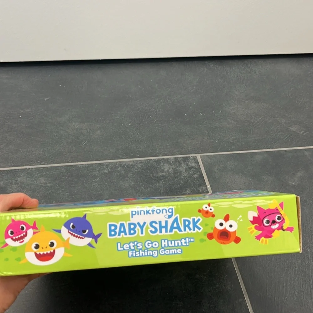 Pinkfong Baby Shark Let’s Go Hunt! Fishing Game